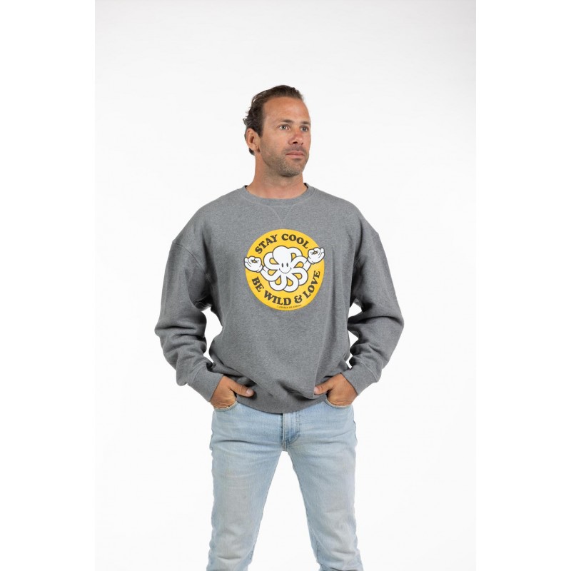 JONSEN SWEAT LOOSE HAPPY Gris chiné poulpe marseille marque francaise logo poulpe massilia surf shop surf marseille logo pieuvre sweat poulpe vêtement surf Marseille jonsen island marseille jonsen marseille jonsen promo COTON BIOLOGIQUE sweat surf marseille surfwear marseille surf homme surfwear homme marque eco responsable homme vetement biologique homme marseille sweat bio jonsen hiver jonsen nouvelle collection jonsen solde pieuvre marseille jonsen island sweat jonsen sweat marseille sweat homme bio surf marseille sweat bio sweat col rond jonsen jonsen sweat gris homme sweat gris sweat poulpe gris jonsen femme jonsen island femme