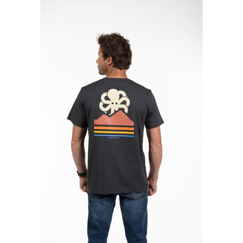 JONSEN TEE CLASSIC ALPS 2 Black poulpe marseille marque francaise logo poulpe massilia surf shop surf marseille logo pieuvre vêtement surf Marseille jonsen island marseille jonsen marseille jonsen promo tee shirt poulpe COTON BIOLOGIQUE surfwear marseille surf homme surfwear homme marque eco responsable homme vetement biologique homme marseille tee shirt bio tee shirt surf marseille jonsen hiver jonsen nouvelle collection jonsen solde pieuvre marseille jonsen island tee shirt jonsen tee shirt marseille tee shirt homme bio surf marseille tee shirt bio jonsen tee shirt noir homme tee shirt noir tee shirt poulpe noir jonsen femme jonsen island femme